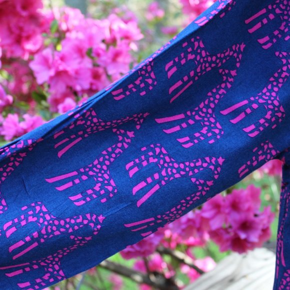 escapada tunic top / medium /Pull Over/ V neck - Picture 5 of 10